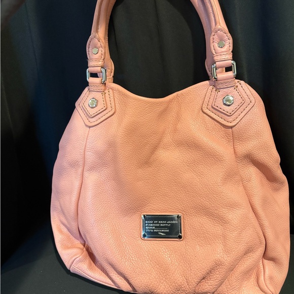 Marc By Marc Jacobs Pink Shoulder Bag with Slouchy Hobo Design - Picture 1 of 3